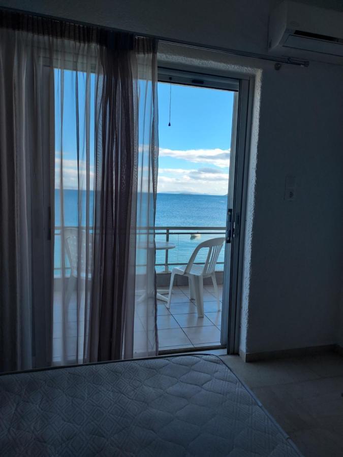 Aqua Apartments Лутра-Ореас-Эленис Экстерьер фото