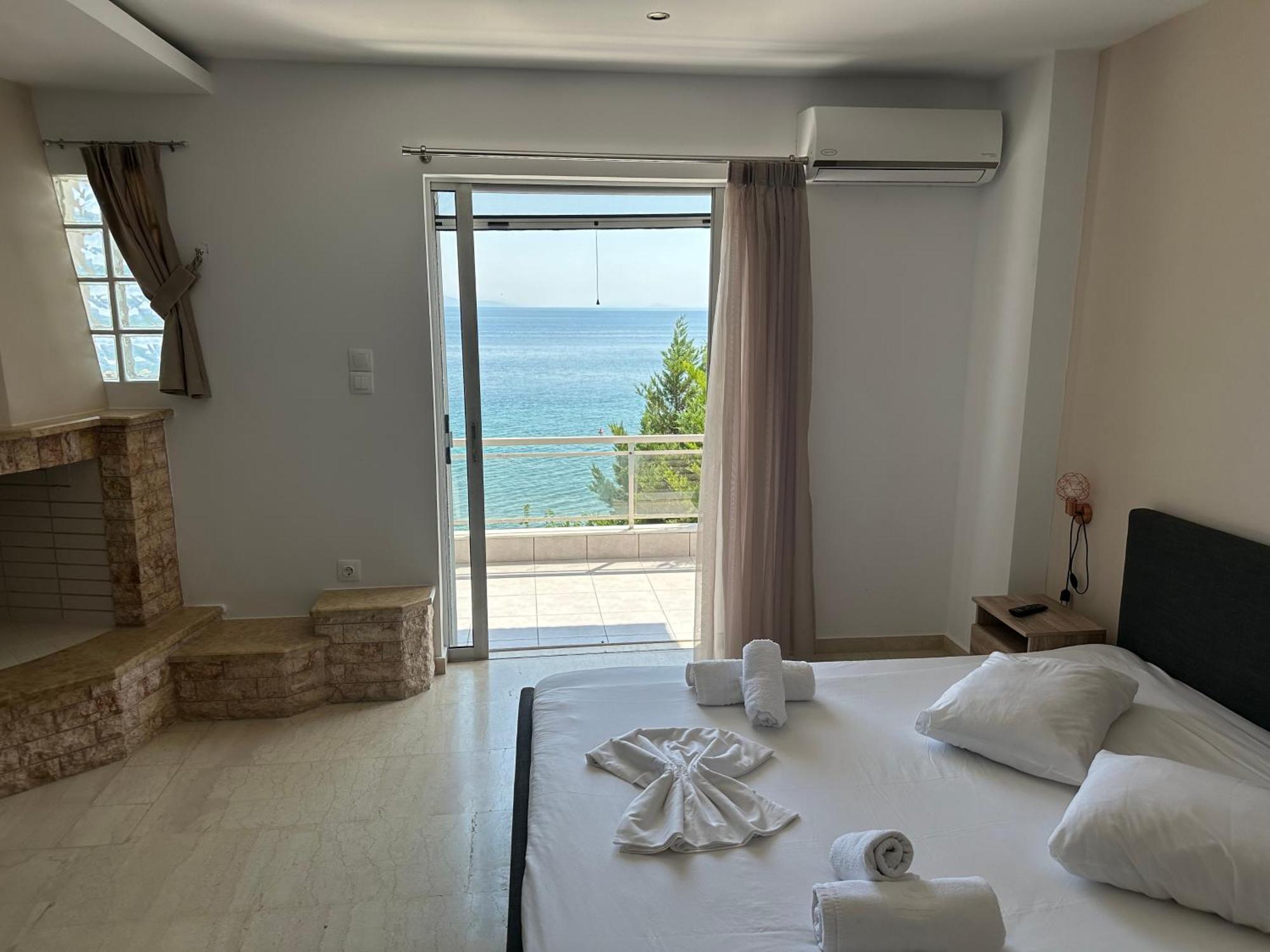 Aqua Apartments Лутра-Ореас-Эленис Экстерьер фото